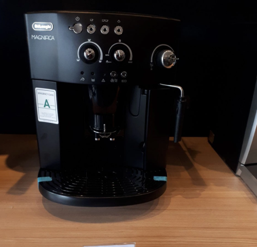 Máy Pha Cà Phê Tự Động Delonghi ESAM 4000.B photo review