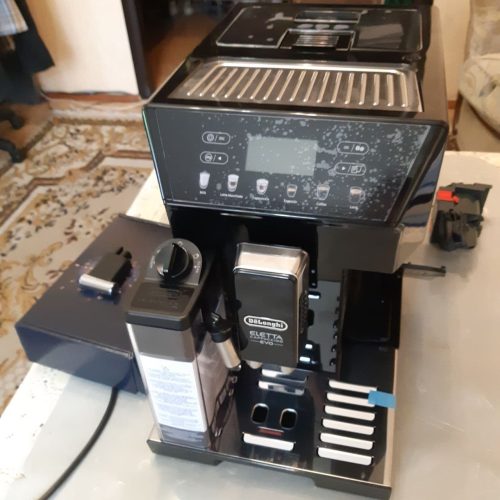 Máy Pha Cà Phê Tự Động Delonghi Eletta Capucchino EVO 46.860.B photo review