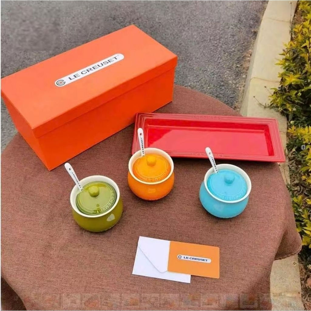 Bộ 3 hũ gia vị Tròn Le Creuset kèm khay và thìa - Hình ảnh 10