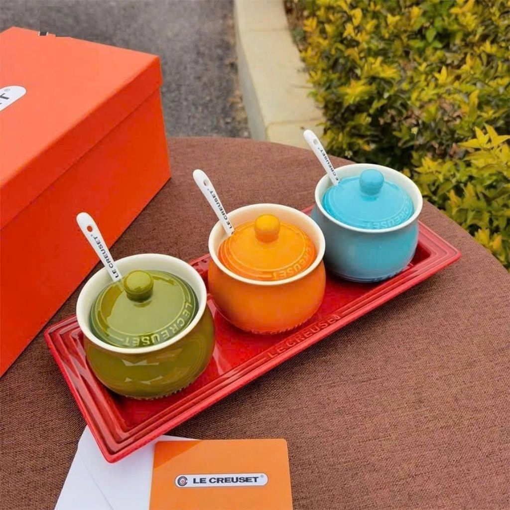 Bộ 3 hũ gia vị Tròn Le Creuset kèm khay và thìa