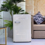 Tủ lạnh HCK 107L Màu Trắng, Ngăn Lạnh 92L, Ngăn Đông 15L